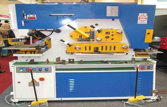 হাইড্রোলিক মুষ্ট্যাঘাত &amp; শিয়ার Ironworker মেশিন, হাল্কা মেরু মেশিন কাটা 25mm সর্বোচ্চ